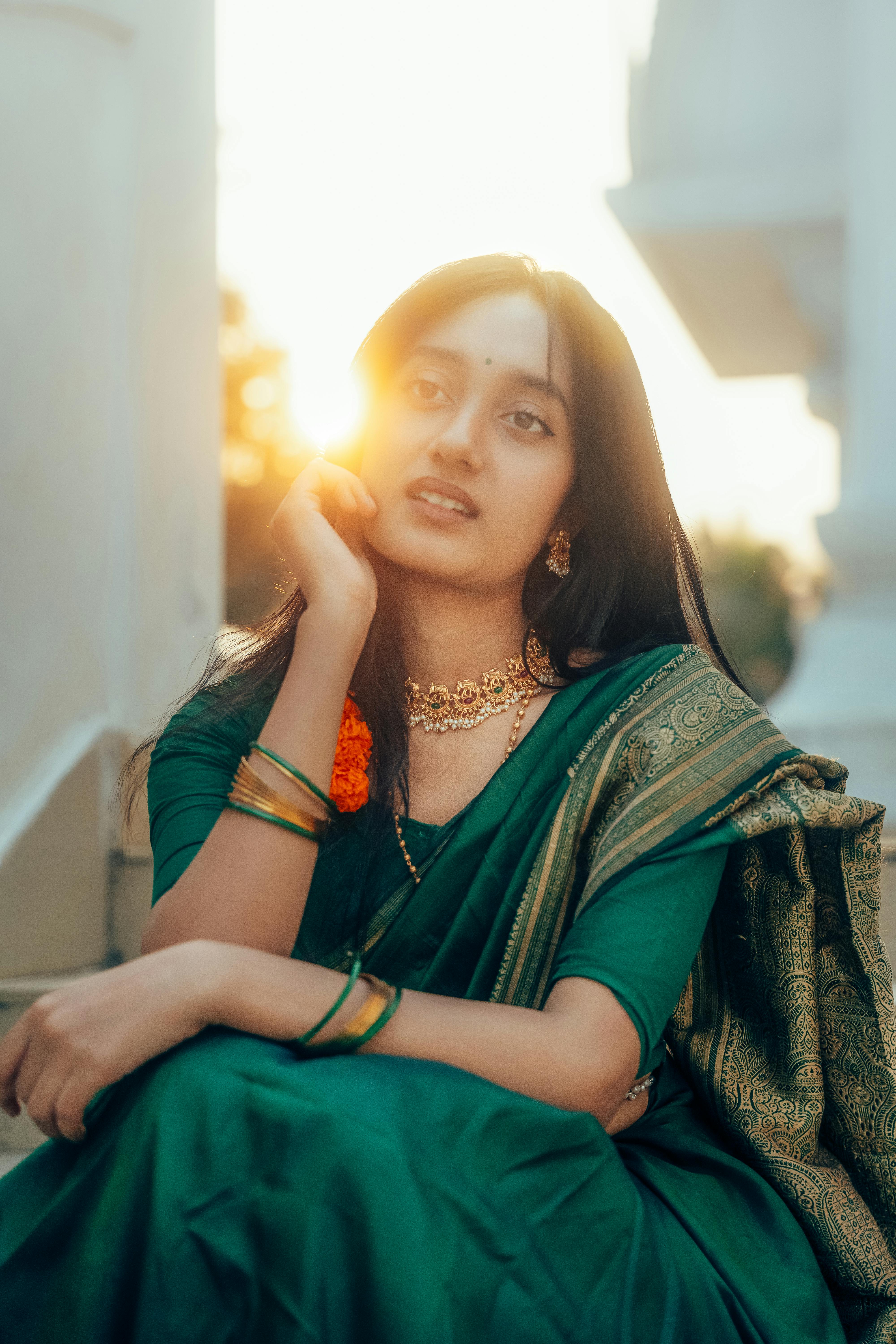 播放入口卡封面插图：人物肖像